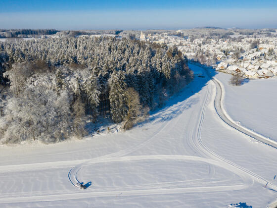 Loipeneinstieg in der Straße nach Ziegelberg