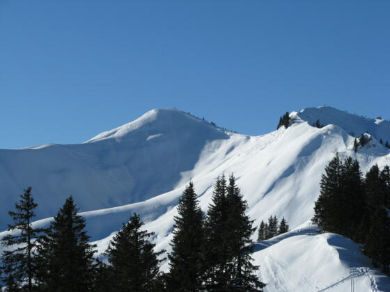 Riedberger Horn, 1786 m, mit (rechts) Nordgipfel, 1754 m