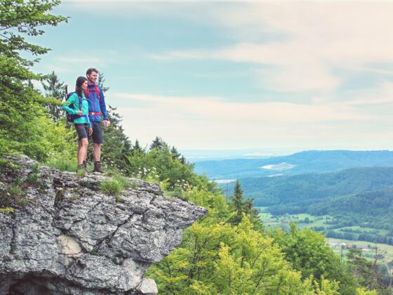 Wanderer auf dem Hangenden Stein