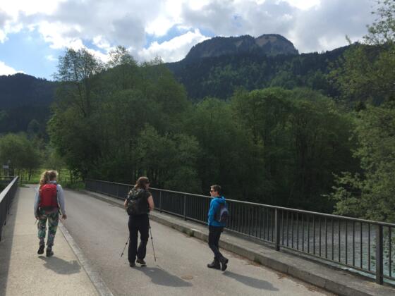 Start der Tour an der Ostrachbrücke in Vorderhindelang