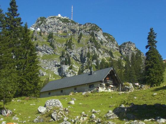 Almhütte am Weg