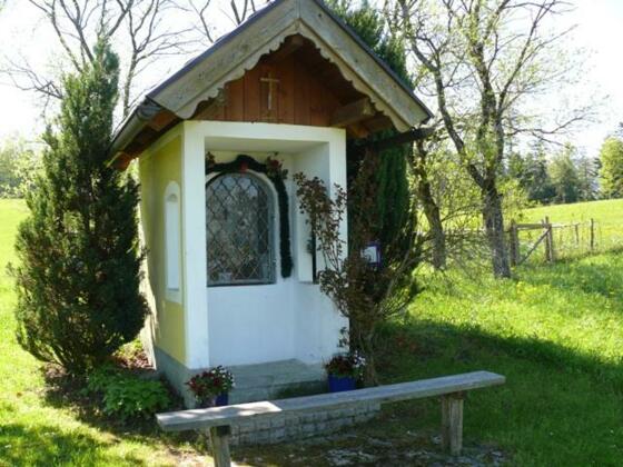 Mühlgrubkapelle neben dem Rauchhaus