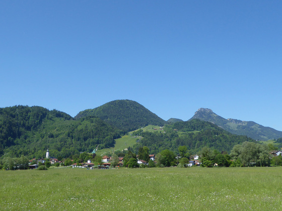 Ortsansicht Oberaudorf im Sommer