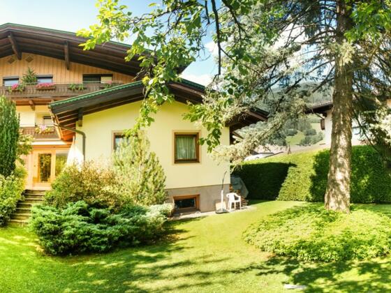 Haus Wegscheider im Sommer