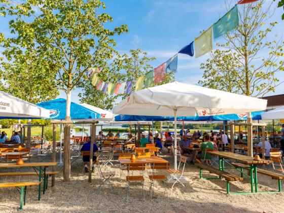 Gastgarten donAu-Standl