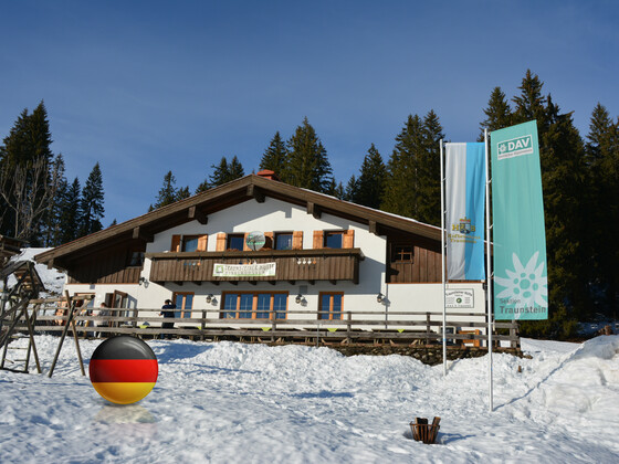 Traunsteiner Skihütte 1160 M Flagge