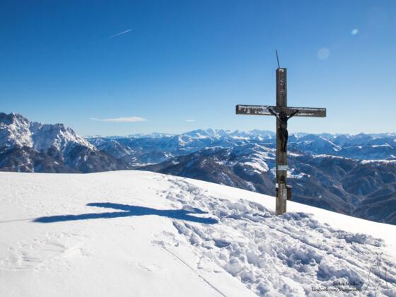Aussicht bis an den Alpenhauptkamm