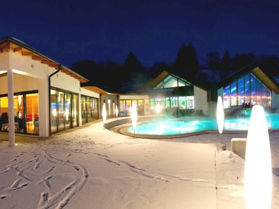 Außenaufnahme Winter Med.Zentrum