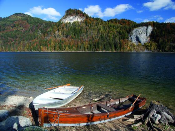 Schwarzensee mit Ruderbooten