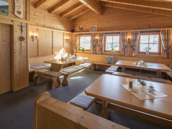 Innen Almstüberl Gschwendt