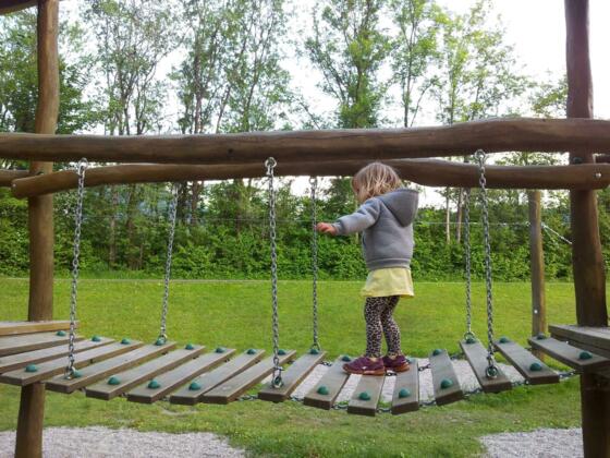 Badl playground hanging bridge