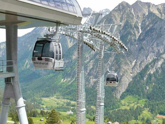 Dorfbahn Bergstation