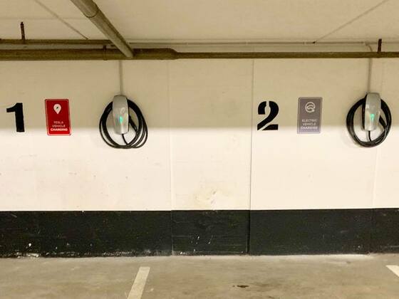 E-Ladestelle in der Tiefgarage des Avalon Hotels Bad Reichenhall