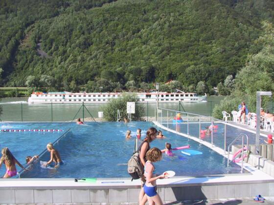 08-August-Freibad-an-der-Donau.jpg