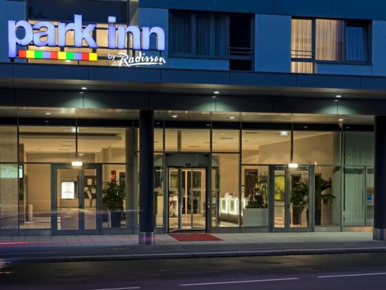 Park Inn Linz Eingang