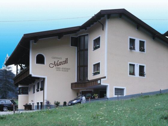 Haus Marcell (Vorderseite)