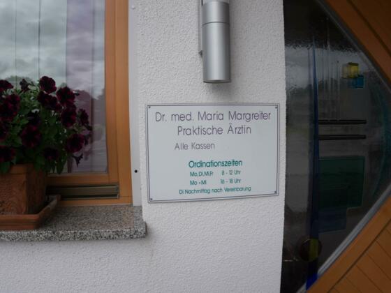 Praxiseingang Dr Maria Margreiter