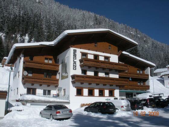 Hausansicht - Winter