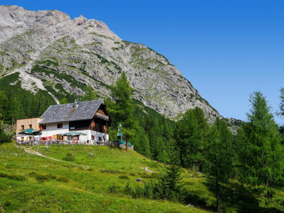 Kerschbaumeralm-Schutzhaus des ÖTK, Lienzer Dolomiten