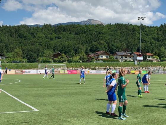 Kunstrasen Fußballplatz