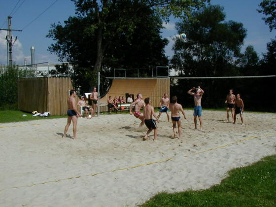 Beach-Volleyballanlage beim Freibad