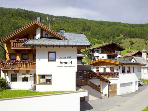 Hausansicht Sommer I