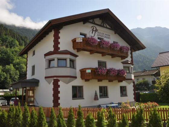 Appartements Pfausler im Sommer