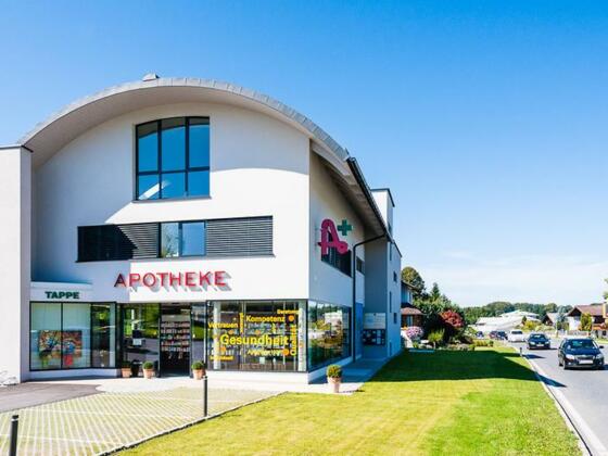 Apotheke und Ärztezentrum Hof