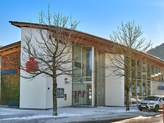 Sparkasse &amp; Bankomat Tannheim