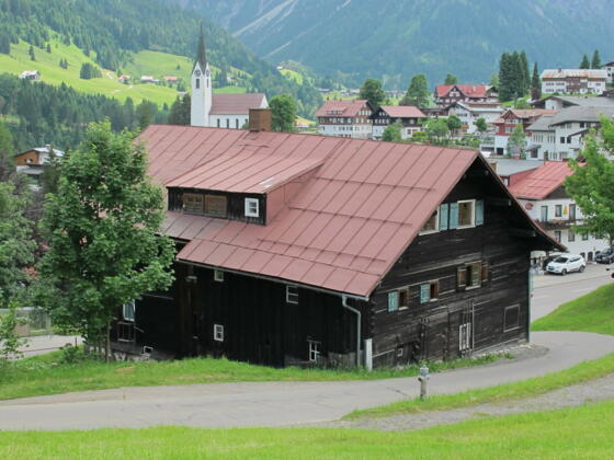 Altes Gemeindehaus von der Oberseitestraße gesehen