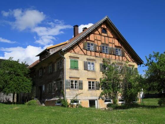 Große Ferienwohnung in traditionellem Bauernhaus