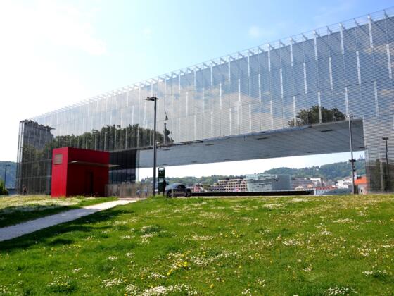 Lentos Frühling3_(c) LinzTourismus-Eckerstorfer.JPG