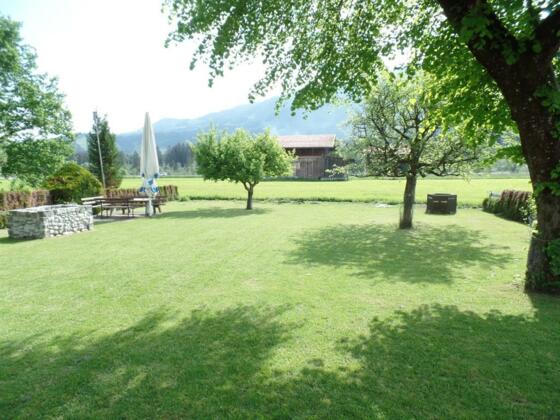 Liegewiese mit Sitzecke - Fewo Weiler in Fischen