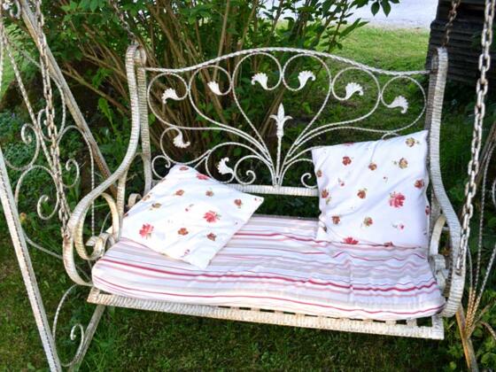 Gemütliche Plätzchen, wie hier die Schaukel finden Sie sicherlich