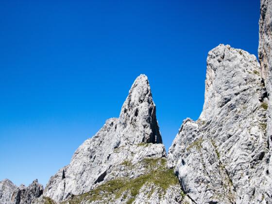 Kreuztörlturm mit der markanten Akademikerkante