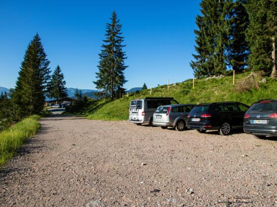 Wanderparkplatz an der Wochenbrunner Alm