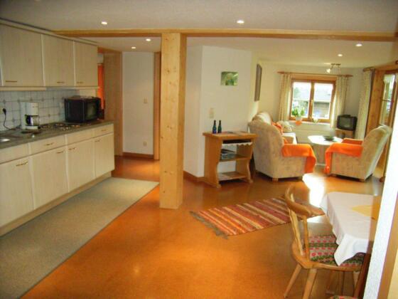 Wohnbereich FeWo Bergkristall mit freier Bergsicht