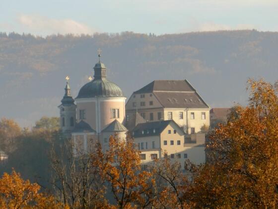 Ausblick auf die Wallfahrtskirche Christkindl