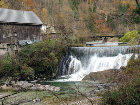 P am Wasserfall 460m
