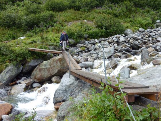 Brücke über den Sonntagskarbach