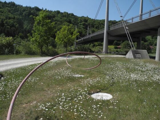 künstlerische Darstellung eines eisenzeitlichen Grabhügelfeldes in Riedenburg-Untereggersberg