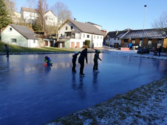 Eislaufen Lembach_Gemeinde Lembach