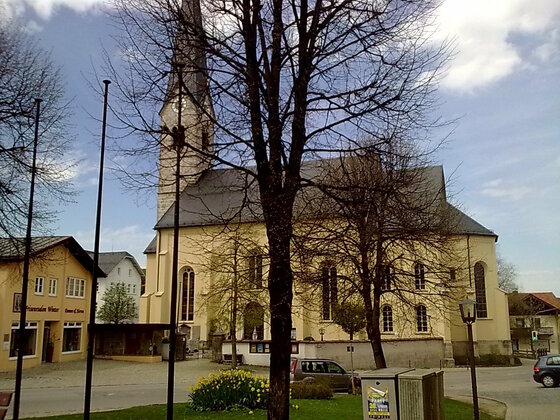 Dorfplatz Bergen Tourstart