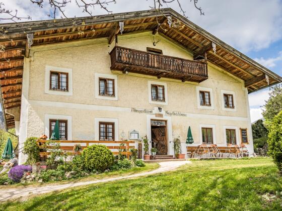 Gemütliche Einkehr beim Kugelbachbauern