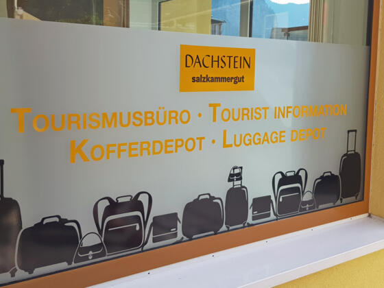 Kofferdepot und Tourismusbüro in Hallstatt