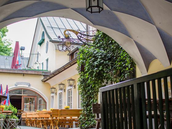 Der &quot;Garten&quot; des Bräustüberls am Hofbrauhaus Berchtesgaden