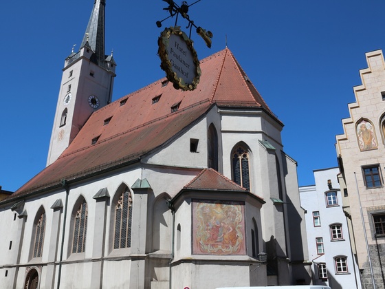 Frauenkirche mit Stadtturm