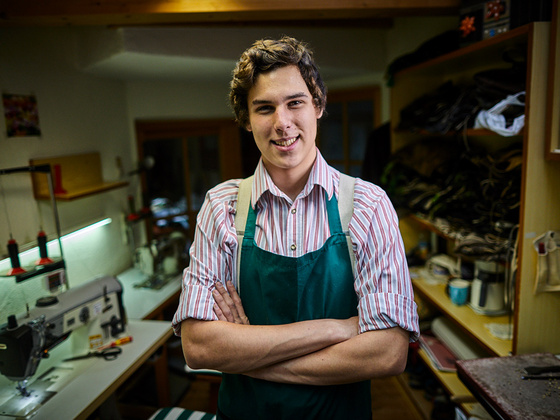 Lederhosenmacher Maxi Stangassinger in Berchtesgaden