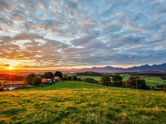 Blick auf den Chiemsee und das Alpenpanorama