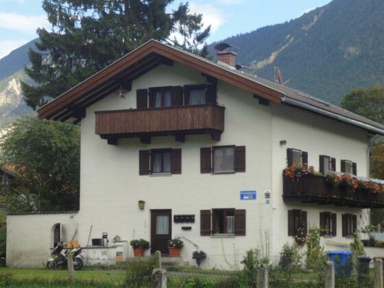 Vorderansicht Sommer